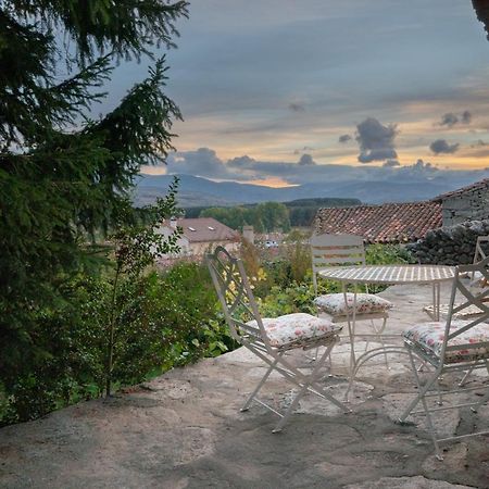 Posada Real La Casa De Arriba Наваредонда де Гредос Екстериор снимка