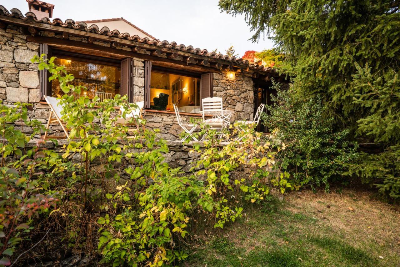 Posada Real La Casa De Arriba Наваредонда де Гредос Екстериор снимка